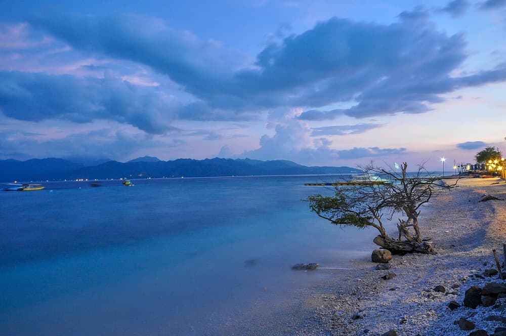 Sunset at Gili Trawangan (16955107016)