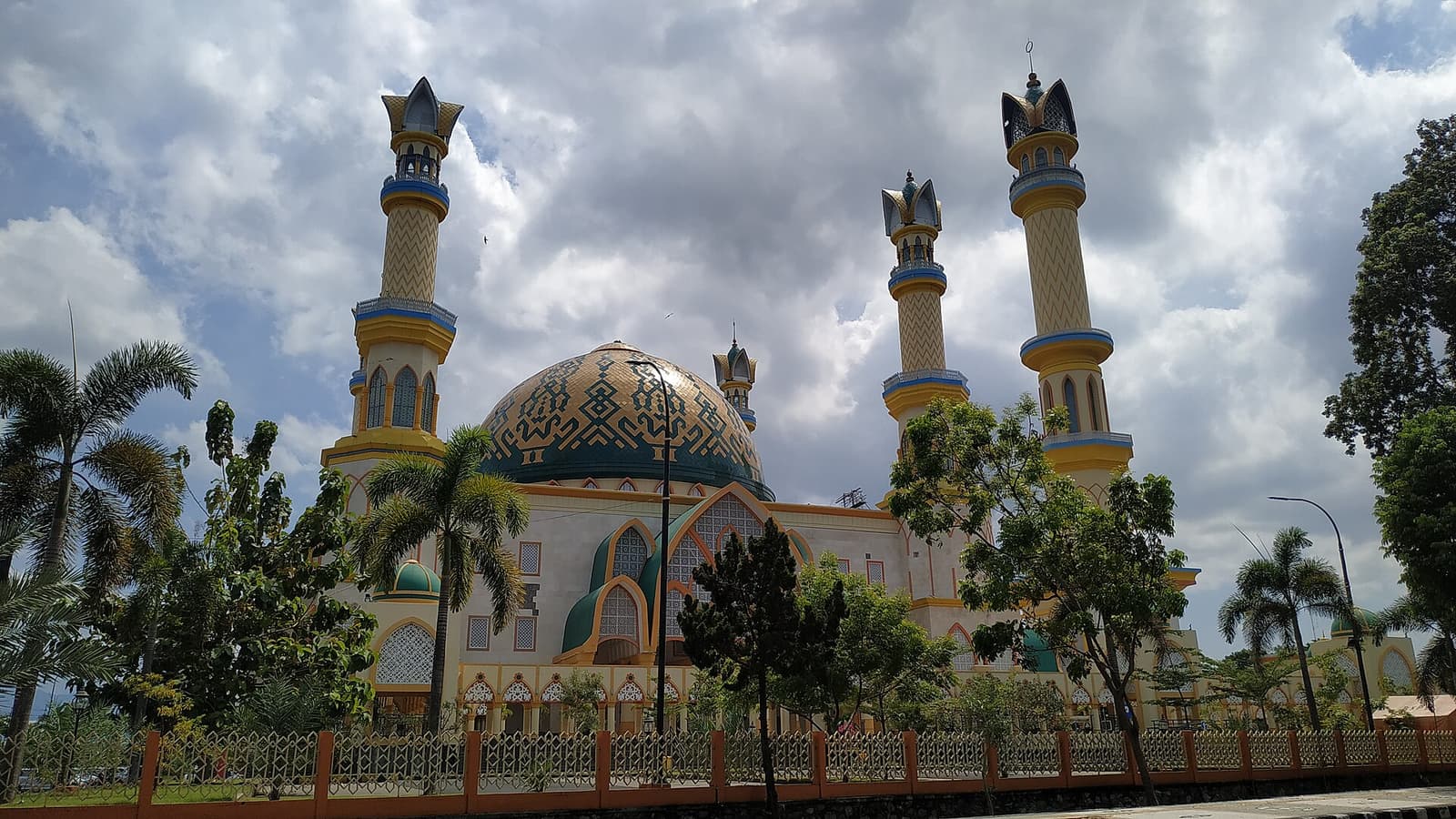 Mataram, Lingsar & Narmada