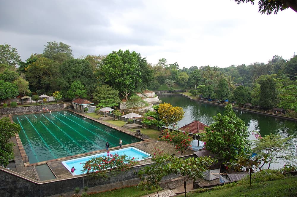 Lingsar Temple & Sasak Culture Private Day Trip