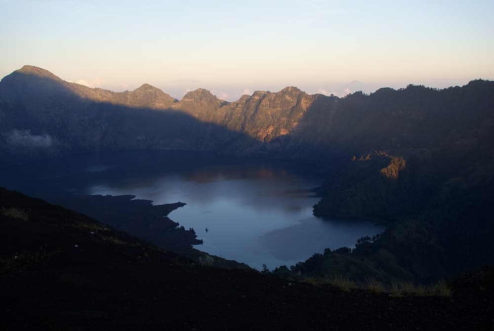 Mount Rinjani: 3-Day Trek with Lake & Hot Springs