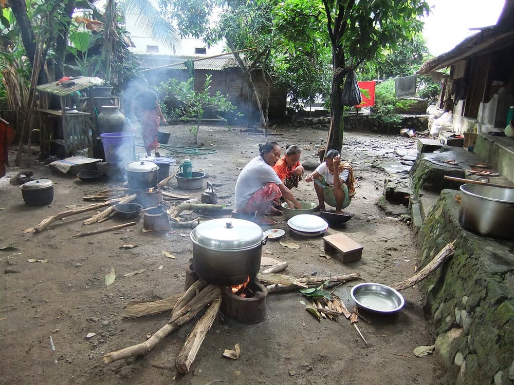 Traditional Sasak Village Sade women cooking
