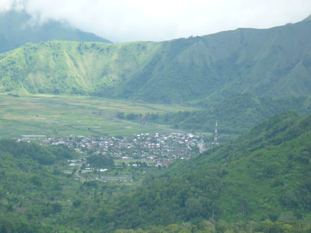 Pusuk Sembalun pass, Sembalun Valley